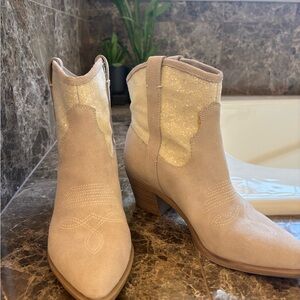 Dolce Vita Western Suede Ankle Boots